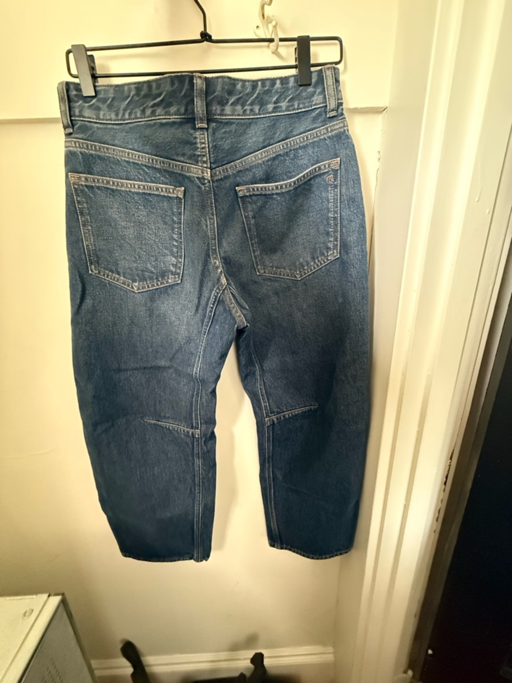 Madewell Darted Barrel-Leg Jeans in Danver Wash – Size 26P – Like New - Picture 8 of 12